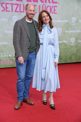 Johann von Buelow, Anne Ratte-Polle bei der Premiere von ACH, DIESE LÜCKE, DIESE ENTSETZLICHE LÜCKE im Zoo Palast in Berlin am 28.01.2026