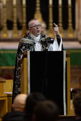 Memorial Mass for Late French Actress Brigitte Bardot - Paris Priest Laurent Chauvin during a memorial mass for late French actress Brigitte Bardot at Saint-Roch church in Paris, France on January 28, 2026. Photo by Nasser Berzane ABACAPRESS.COM Paris France  Copyright: xBerzanexNasser ABACAx