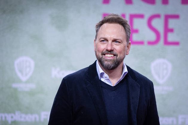 Premiere ACH, DIESE LÜCKE, DIESE ENTSETZLICHE LÜCKE Steven Gätjen Premiere von ACH, DIESE LÜCKE, DIESE ENTSETZLICHE LÜCKE im Zoo Palast Berlin Copyright: xEventpressxFuhrx