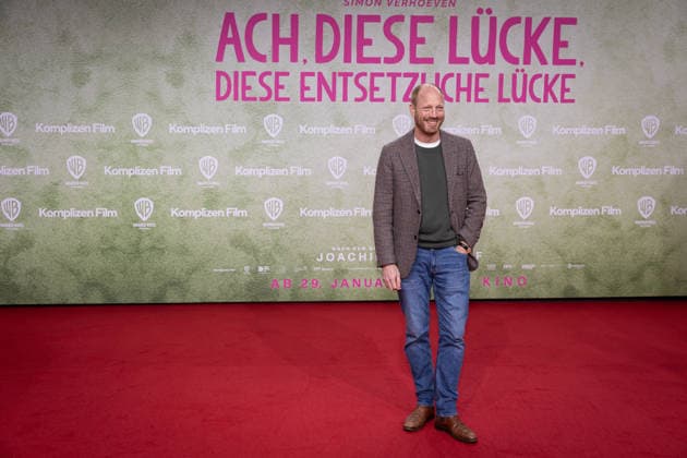 Premiere ACH, DIESE LÜCKE, DIESE ENTSETZLICHE LÜCKE Johann von Bülow Premiere von ACH, DIESE LÜCKE, DIESE ENTSETZLICHE LÜCKE im Zoo Palast Berlin Copyright: xEventpressxFuhrx