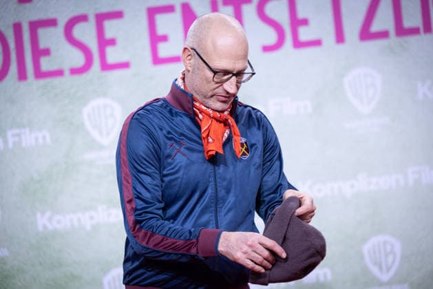 Premiere ACH, DIESE LÜCKE, DIESE ENTSETZLICHE LÜCKE Romanautor Joachim Meyerhoff Premiere von ACH, DIESE LÜCKE, DIESE ENTSETZLICHE LÜCKE im Zoo Palast Berlin Copyright: xEventpressxFuhrx