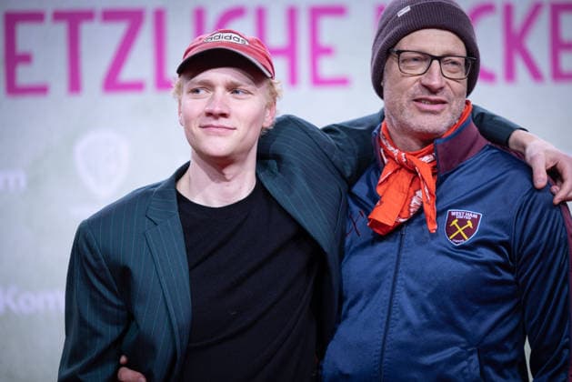 Premiere ACH, DIESE LÜCKE, DIESE ENTSETZLICHE LÜCKE Romanautor Joachim Meyerhoff Bruno Alexander Premiere von ACH, DIESE LÜCKE, DIESE ENTSETZLICHE LÜCKE im Zoo Palast Berlin Copyright: xEventpressxFuhrx