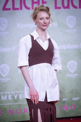 Premiere ACH, DIESE LÜCKE, DIESE ENTSETZLICHE LÜCKE Dana Herfurth Premiere von ACH, DIESE LÜCKE, DIESE ENTSETZLICHE LÜCKE im Zoo Palast Berlin Copyright: xEventpressxFuhrx