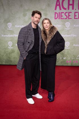 Premiere ACH, DIESE LÜCKE, DIESE ENTSETZLICHE LÜCKE Ken Duken mit Ehefrau Marisa Leonie Bach Premiere von ACH, DIESE LÜCKE, DIESE ENTSETZLICHE LÜCKE im Zoo Palast Berlin Copyright: xEventpressxFuhrx