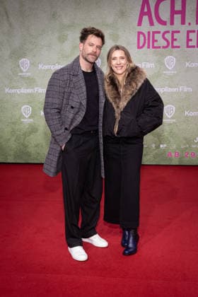 Premiere ACH, DIESE LÜCKE, DIESE ENTSETZLICHE LÜCKE Ken Duken mit Ehefrau Marisa Leonie Bach Premiere von ACH, DIESE LÜCKE, DIESE ENTSETZLICHE LÜCKE im Zoo Palast Berlin Copyright: xEventpressxFuhrx