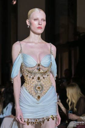 PFW - Zuhair Murad Runway Model walks the runway during the Zuhair Murad Haute Couture Spring Summer show as part of Paris Fashion Week on January 28, 2026 in Paris, France. Photo by Jana Call me J ABACAPRESS.COM Paris Ile de France France  Copyright: xJanaxCallxmexJ ABACAx