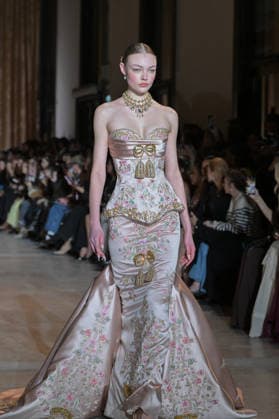 PFW - Zuhair Murad Runway Model walks the runway during the Zuhair Murad Haute Couture Spring Summer show as part of Paris Fashion Week on January 28, 2026 in Paris, France. Photo by Jana Call me J ABACAPRESS.COM Paris Ile de France France  Copyright: xJanaxCallxmexJ ABACAx