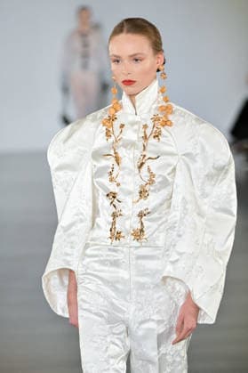 PFW - Juana Martin Runway Model walks the runway during the Juana Martin Haute Couture Spring Summer show as part of Paris Fashion Week on January 28, 2026 in Paris, France. Photo by Jana Call me J ABACAPRESS.COM Paris Ile de France France  Copyright: xJanaxCallxmexJ ABACAx