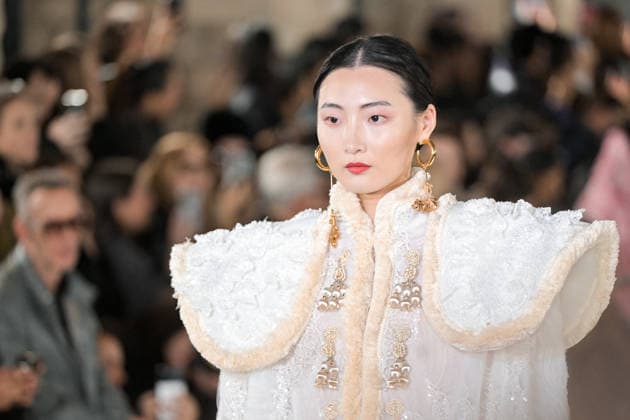 PFW - Juana Martin Runway Model walks the runway during the Juana Martin Haute Couture Spring Summer show as part of Paris Fashion Week on January 28, 2026 in Paris, France. Photo by Jana Call me J ABACAPRESS.COM Paris Ile de France France  Copyright: xJanaxCallxmexJ ABACAx