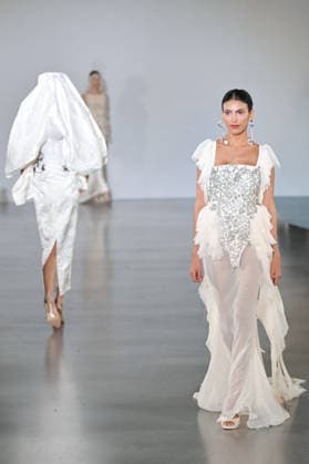 PFW - Juana Martin Runway Model walks the runway during the Juana Martin Haute Couture Spring Summer show as part of Paris Fashion Week on January 28, 2026 in Paris, France. Photo by Jana Call me J ABACAPRESS.COM Paris Ile de France France  Copyright: xJanaxCallxmexJ ABACAx