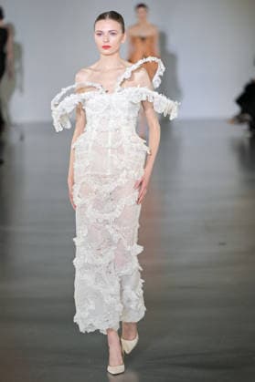 PFW - Juana Martin Runway Model walks the runway during the Juana Martin Haute Couture Spring Summer show as part of Paris Fashion Week on January 28, 2026 in Paris, France. Photo by Jana Call me J ABACAPRESS.COM Paris Ile de France France  Copyright: xJanaxCallxmexJ ABACAx