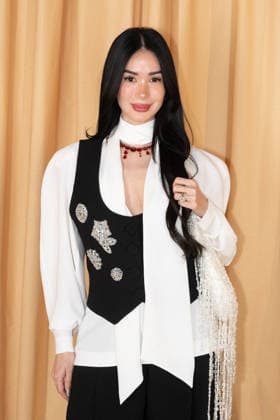 PFW - Zuhair Murad Photocall Heart Evangelista attends the Zuhair Murad Haute Couture Week Spring Summer 2026 show as part of Paris Fashion Week on January 28, 2026 in Paris, France. Photo by Laurent Zabulon ABACAPRESS.COM Paris France Copyright: xZabulonxLaurent ABACAx