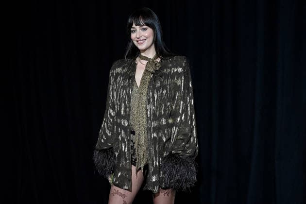 PFW - Valentino Photocall Dakota Johnson at the Valentino fashion show as part of Haute Couture Spring Summer 2026 on January 28, 2026 in Paris, France. Photo by Franck Castel ABACAPRESS.COM PAris France  Copyright: xCastelxFranck ABACAx