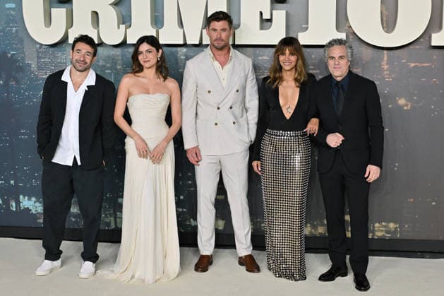 Bart Layton, Monica Barbaro, Chris Hemsworth, Halle Berry and Mark Ruffalo attends Crime 101 European Gala Screening at Odeon Luxe Leicester Square in London, England. UK. Wednesday 28th January 2026 Copyright: xJamesxWarrenx ae6az332