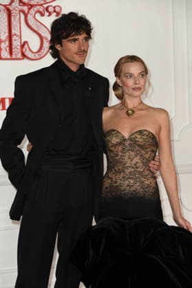 Wuthering Heights World Film Premiere, Los Angeles, California, USA - 28 Jan 2026 Jacob Elordi and Margot Robbie at the World premiere of Wuthering Heights held at TCL Chinese Theatre in Hollywood, USA on January 28, 2026., Credit:Lumeimages.com Avalon USA, California, Hollywood, Los Angeles, CA, USA Copyright: xLumeimages.comx xAvalonx 1070219367