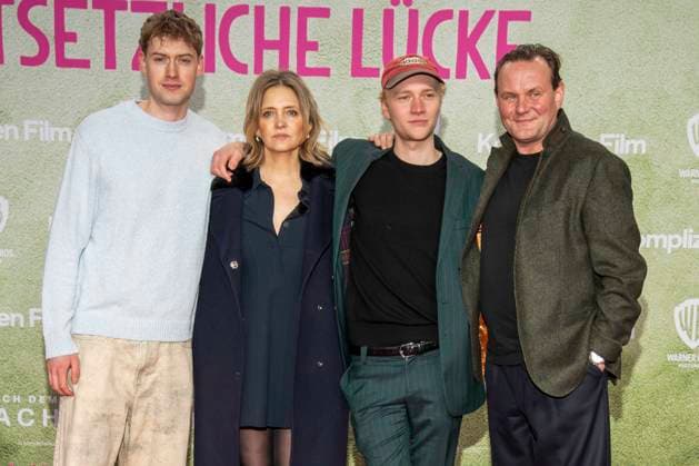 Max Kruk, Laura Tonke, Bruno Aleaxander und Devid Striesow zu Gast auf dem roten Teppich bei der Kino Film Premiere Ach diese Lücke Luecke , Diese Entsetzliche Luecke im Zoo Palast Berlin am 28.01.2025in Berlin Berlin Deutschland