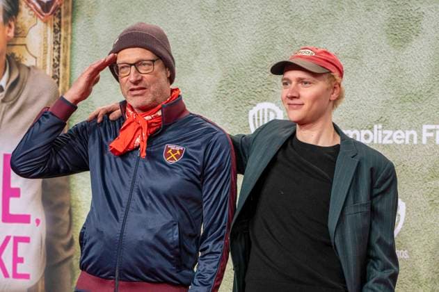 Bruno Aleaxander und Joachim Meyerhof zu Gast auf dem roten Teppich bei der Kino Film Premiere Ach diese Lücke Luecke , Diese Entsetzliche Luecke im Zoo Palast Berlin am 28.01.2025in Berlin Berlin Deutschland
