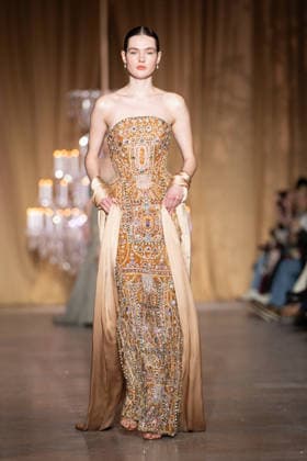 PFW - Zuhair Murad Runway A model walks the runway during the Zuhair Murad Haute Couture Week Spring Summer 2026 show as part of Paris Fashion Week on January 28, 2026 in Paris, France. Photo by Laurent Zabulon ABACAPRESS.COM Paris France  Copyright: xZabulonxLaurent ABACAx