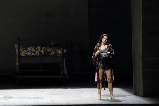 Ambur Braid (als Katerina Lwowna Ismailowa) während der Fotoprobe für Lady Macbeth von Mzensk in der Komischen Oper im Schillertheater in Berlin, 28. Januar 2026. Oper in vier Akten von Dmitri Schostakowitsch. Musikalische Leitung James Gaffigan. Inszenierung Barrie Kosky. Bühne Rufus Didwiszus. Kostüme Victoria Behr. Premiere ist am 31. Januar 2026. Komische Oper Berlin Lady Macbeth von Mzensk
