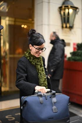 Lily Allen leaves the Bristol Hotel in Paris on 29 January 2026 Pierre Perusseau Bestimage Lily Allen leaves the Bristol Hotel in Paris on 29 January 2026 Paris France  Copyright: xPierrexPerusseaux xBestimagexPierrexPerusseaux xBestimagex