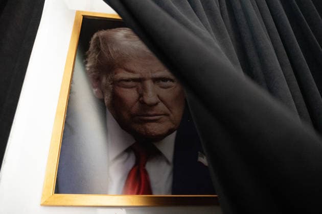 January 29, 2026, Washington, Dc, United States: President Donald TrumpÃ¢â‚¬â ¢s portrait is behind a curtain at the red carpet setup for the premiere of the Amazon MGM Studios film Melania at the John F. Kennedy Center for the Performing Arts on January 29, 2026 in Washington, DC. The film documents the period leading up to the 2025 Presidential Inauguration and Melania TrumpÃ¢â‚¬â ¢s role during the White House transition. Washington United States - ZUMAl312 20260129_znp_l312_001 Copyright: xAndrewxLeydenx