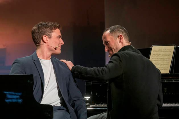 GER, Berlin, Constantin Schreiber - Late Night, on stage, at the Urania, pictured from left: Constantin Schreiber, Star pianist Igor Levit, January 29, 2026, Copyright: HMBxMedia UwexKoch