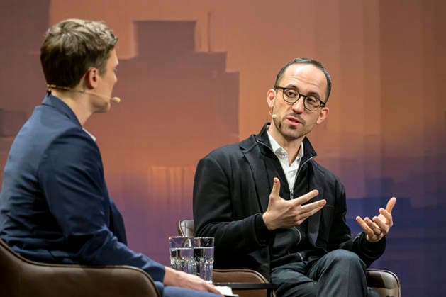 GER, Berlin, Constantin Schreiber - Late Night, on stage, at the Urania, pictured from left: Constantin Schreiber, Star pianist Igor Levit, January 29, 2026, Copyright: HMBxMedia UwexKoch
