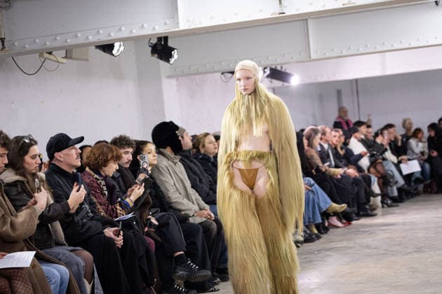 PFW - Charlie Le Mindu Runway A model presents a creation for Charlie Le Mindu ( Skins Couture SS26 ) for the Women s Haute Couture Spring Summer 2026 collection fashion show as part of the Paris Haute Couture Fashion Week, in Paris, on January 29, 2026. Photo by Alexis Jumeau ABACAPRESS.COM Paris France  Copyright: xJumeauxAlexis ABACAx