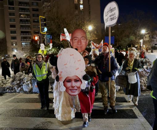 January 29, 2026, Washington Dc, Virginia, USA: Activists dressed in French court costume protest near the John F. Kennedy Memorial Center For The Performing Arts, ahead of the screening of Ã’MelaniaO, the documentary about the US First Lady, Melania Trump, in Washington, DC, USA, on January 29, 2026. Ã’MelaniaO was directed by Brett Ratner, and Amazon paid 0 million to license the film, which follows the first lady in the twenty days before her return to the White House. Washington Dc USA - ZUMAs337 20260129_znp_s337_011 Copyright: xGentxShkullakux
