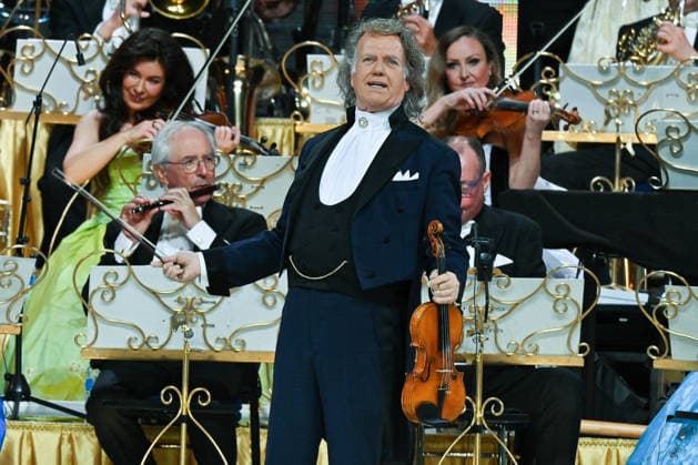 Andre Rieu performs with his Johann Strauss Orchestra - 29 Jan 2026 Andre Rieu performs with his Johann Strauss Orchestra during the concert at the Movistar Arena in Madrid, January 29, 2026, Spain Madrid Spain Copyright: xAtilanoxGarciax xSOPAxImagesx photos03560