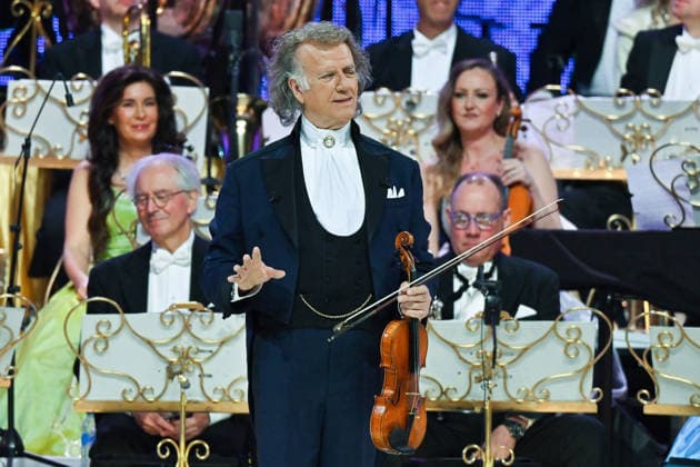 Andre Rieu performs with his Johann Strauss Orchestra - 29 Jan 2026 Andre Rieu performs with his Johann Strauss Orchestra during the concert at the Movistar Arena in Madrid, January 29, 2026, Spain Madrid Spain Copyright: xAtilanoxGarciax xSOPAxImagesx photos03564