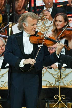 Andre Rieu performs with his Johann Strauss Orchestra - 29 Jan 2026 Andre Rieu performs with his Johann Strauss Orchestra during the concert at the Movistar Arena in Madrid, January 29, 2026, Spain Madrid Spain Copyright: xAtilanoxGarciax xSOPAxImagesx photos03576
