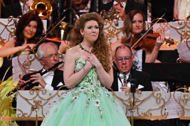 Andre Rieu performs with his Johann Strauss Orchestra - 29 Jan 2026 Anna Majchrzak performs with his Johann Strauss Orchestra of André Rieu during the concert at the Movistar Arena in Madrid, January 29, 2026, Spain Madrid Spain Copyright: xAtilanoxGarciax xSOPAxImagesx photos03599