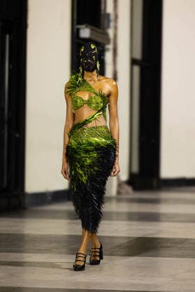 Model lors du défilé Germanier, Collection Haute Couture Printemps Eté 2026 lors de la Fashion Week de Paris fashion week PFW le 29 janvier 2026 Thibault Duboucher Bestimage Germanier fashion show, Spring Summer 2026 Haute Couture Collection during Paris Fashion Week PFW on 29 January 2026 Paris France  Copyright: xThibaultxDuboucherx xBestimagexThibaultxDuboucherx xBestimagex