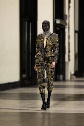 Model lors du défilé Germanier, Collection Haute Couture Printemps Eté 2026 lors de la Fashion Week de Paris fashion week PFW le 29 janvier 2026 Thibault Duboucher Bestimage Germanier fashion show, Spring Summer 2026 Haute Couture Collection during Paris Fashion Week PFW on 29 January 2026 Paris France  Copyright: xThibaultxDuboucherx xBestimagexThibaultxDuboucherx xBestimagex