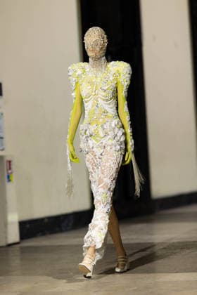 Model lors du défilé Germanier, Collection Haute Couture Printemps Eté 2026 lors de la Fashion Week de Paris fashion week PFW le 29 janvier 2026 Thibault Duboucher Bestimage Germanier fashion show, Spring Summer 2026 Haute Couture Collection during Paris Fashion Week PFW on 29 January 2026 Paris France  Copyright: xThibaultxDuboucherx xBestimagexThibaultxDuboucherx xBestimagex