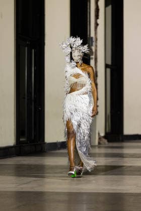 Model lors du défilé Germanier, Collection Haute Couture Printemps Eté 2026 lors de la Fashion Week de Paris fashion week PFW le 29 janvier 2026 Thibault Duboucher Bestimage Germanier fashion show, Spring Summer 2026 Haute Couture Collection during Paris Fashion Week PFW on 29 January 2026 Paris France  Copyright: xThibaultxDuboucherx xBestimagexThibaultxDuboucherx xBestimagex