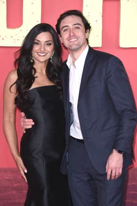 Zainab Azizi mit Partner bei der Premiere des Kinofilms Send Help im Odeon Luxe Leicester Square. London, 29.01.2026