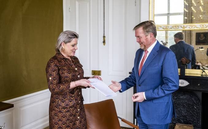 THE HAGUE King Willem-Alexander receives the informateur, Professor R.M. Letschert, at Huis ten Bosch Palace in The Hague. The informateur presents the final report to the King. FRANK VAN BEEK ANP netherlands out - belgium out  Copyright: xx x549122956x originalFilename: 549122956.jpg