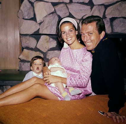 RECORD DATE NOT STATED Andy Williams with wife Claudine Longet and children circa 1965 EDITORIAL USE ONLY  Copyright: xBerniexAbramsonx