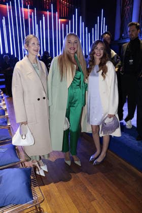 Kelly Rutherford, Jerry Hall und ihre Tochter Elizabeth Jagger bei der Marc Cain - ECHO of now - Modenschau am 30.01.2026 im Funkhaus in Berlin Marc Cain Fashion Show in Berlin