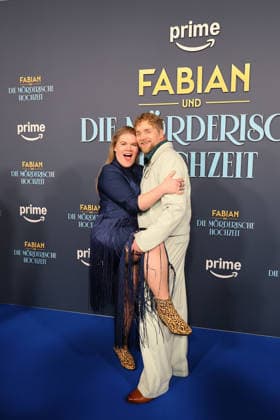 Gisa Flake und Knud Riepen bei der Verleihung vom Deutschen Fernsehpreis am 10.09.2025 in Koeln Bastian Pastewkas Fabian und Die moerderische Hochzeit (Amazon Prime) Filmpremiere in Koeln