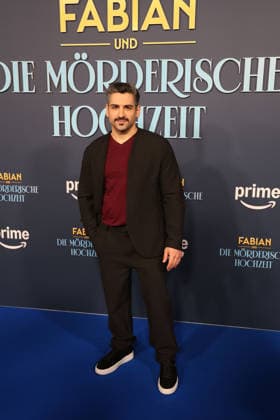 Daniel Rocic bei der öFabian und Die moerderische Hochzeit (Amazon Prime) Film Premiere am 30.01.2026 in Koeln Bastian Pastewkas Fabian und Die moerderische Hochzeit (Amazon Prime) Filmpremiere in Koeln