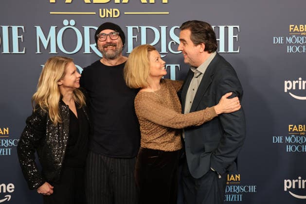 Tanja Schleiff, Tbi Baumann, Annette Frier und Bastian Pastewka bei der öFabian und Die moerderische Hochzeit (Amazon Prime) Film Premiere am 30.01.2026 in Koeln Bastian Pastewkas Fabian und Die moerderische Hochzeit (Amazon Prime) Filmpremiere in Koeln