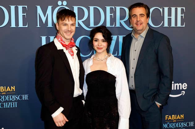 Anton Dreger, Tamara Romera Gines und Bastian Pastewka bei der Premiere des Amazon Prime Video-Films Fabian und die mörderische Hochzeit im Cinenova. Köln, 30.01.2026