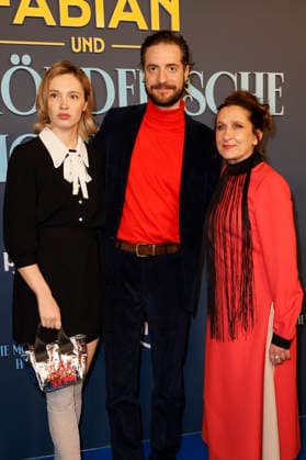 Marta Kizyma, Fridolin Sandmeyer und Barbara Philipp bei der Premiere des Amazon Prime Video-Films Fabian und die mörderische Hochzeit im Cinenova. Köln, 30.01.2026