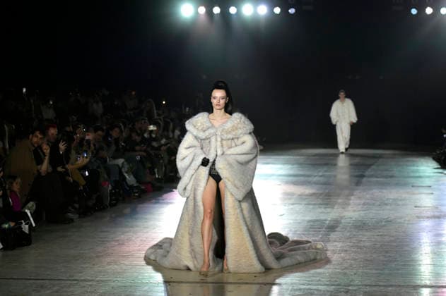 Model bei der Kilian Kerner Fashion Show auf der Berlin Fashion Week A W 2026 im NLND Neuland Berlin. Berlin, 30.01.2026