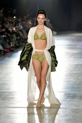 Model bei der Kilian Kerner Fashion Show auf der Berlin Fashion Week A W 2026 im NLND Neuland Berlin. Berlin, 30.01.2026