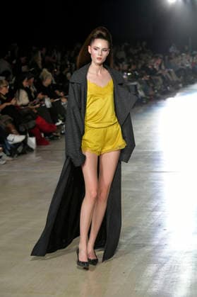 Model bei der Kilian Kerner Fashion Show auf der Berlin Fashion Week A W 2026 im NLND Neuland Berlin. Berlin, 30.01.2026