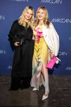 Nele Ludowig Roeffen und Frauke Ludowig Mutter tochter zu Gast auf dem roten Teppich bei der Marc Cain Fashion Show Echo of now im Funkhaus Berlin am 30.01.2028 Berlin Deutschland